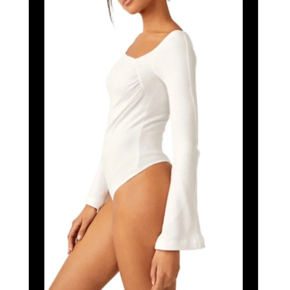 Free People Intimately Free On A Cloud Bodysuit Bell Slv Romantic Cozy Lounge‎ L